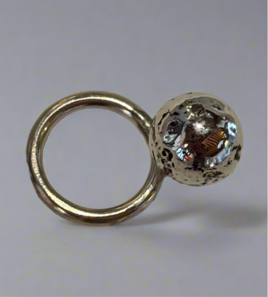 Cannonball ring by Elena Votsi